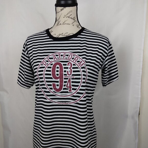 Harry Potter | “Platform 9 and 3/4” Striped Tee | XS - Picture 2 of 6